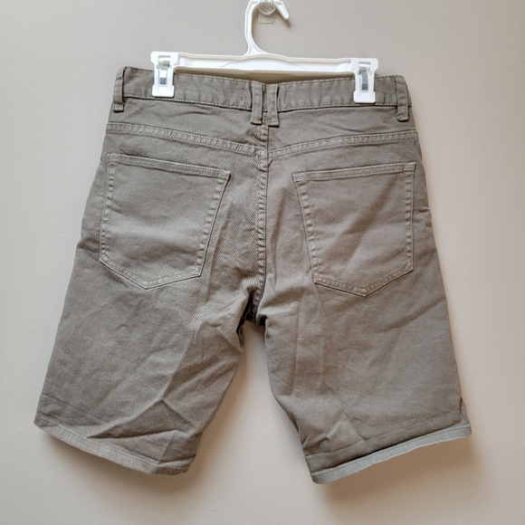 FOREVER 21 SHORTS USED - Picture 2 of 3